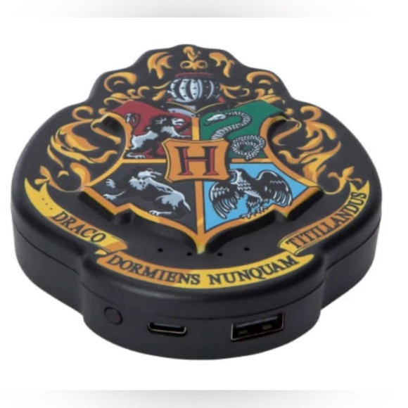 NWT! Harry Potter Power Bank. Hogwarts Crest. In original unopened box. - Picture 2 of 10